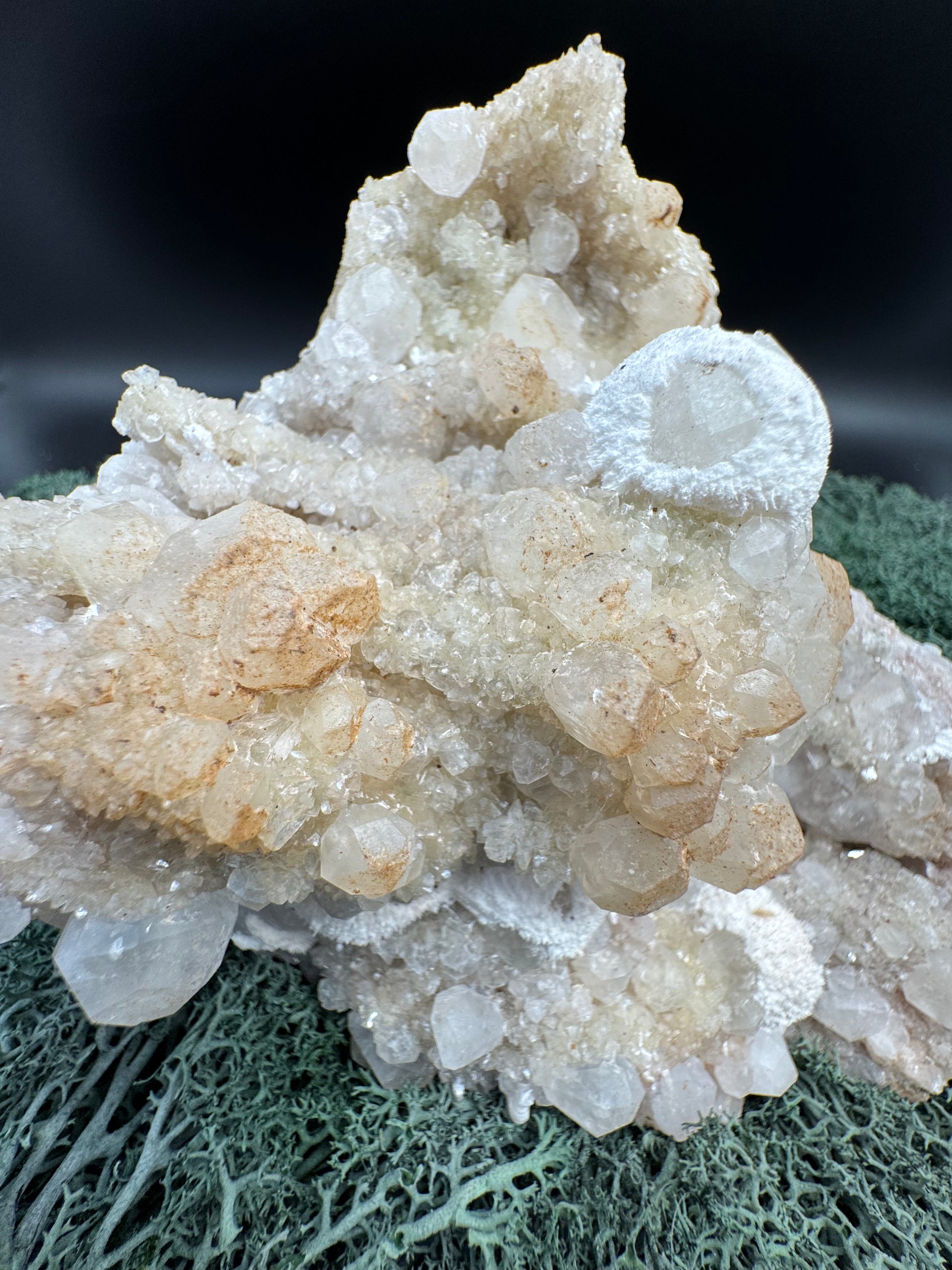 Okenit auf Apophyllit XXL Cluster aus Indien (1238g) - sehr schöne Kugelkristalle - crystal paradise