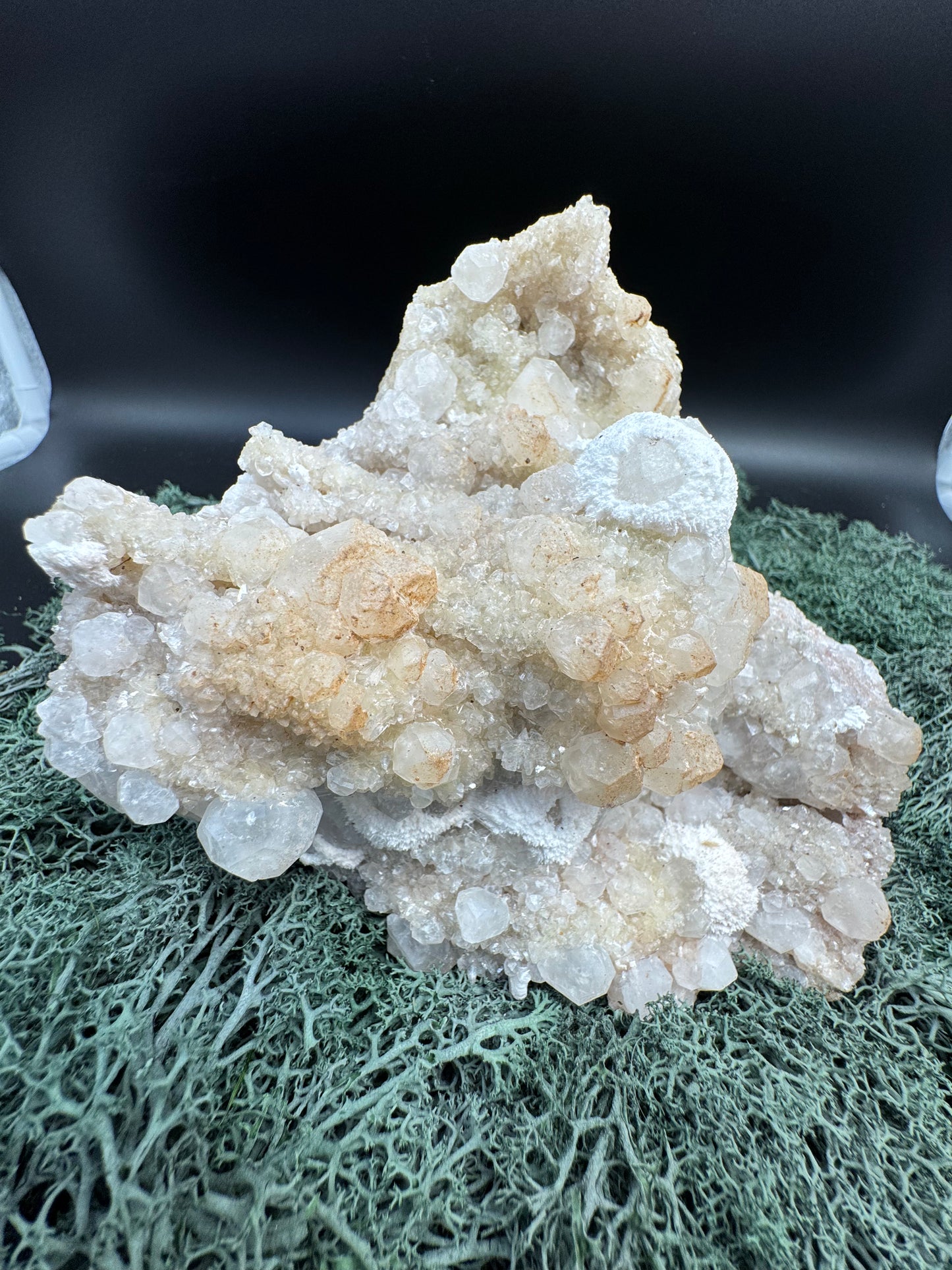 Okenit auf Apophyllit XXL Cluster aus Indien (1238g) - sehr schöne Kugelkristalle - crystal paradise