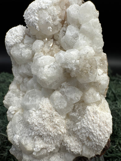 Okenit auf Apophyllit Cluster (Stufe) aus Indien (287g) - viele Okenit Kristalle - crystal paradise