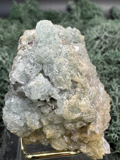 Prehnit und Quarz Handstufe aus Hubei, China (139g) - schön ausgeprägte Quarzkristalle - crystal paradise