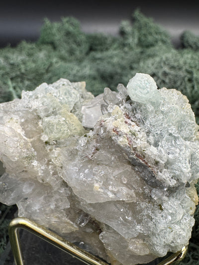 Prehnit und Quarz Handstufe aus Hubei, China (139g) - schön ausgeprägte Quarzkristalle - crystal paradise