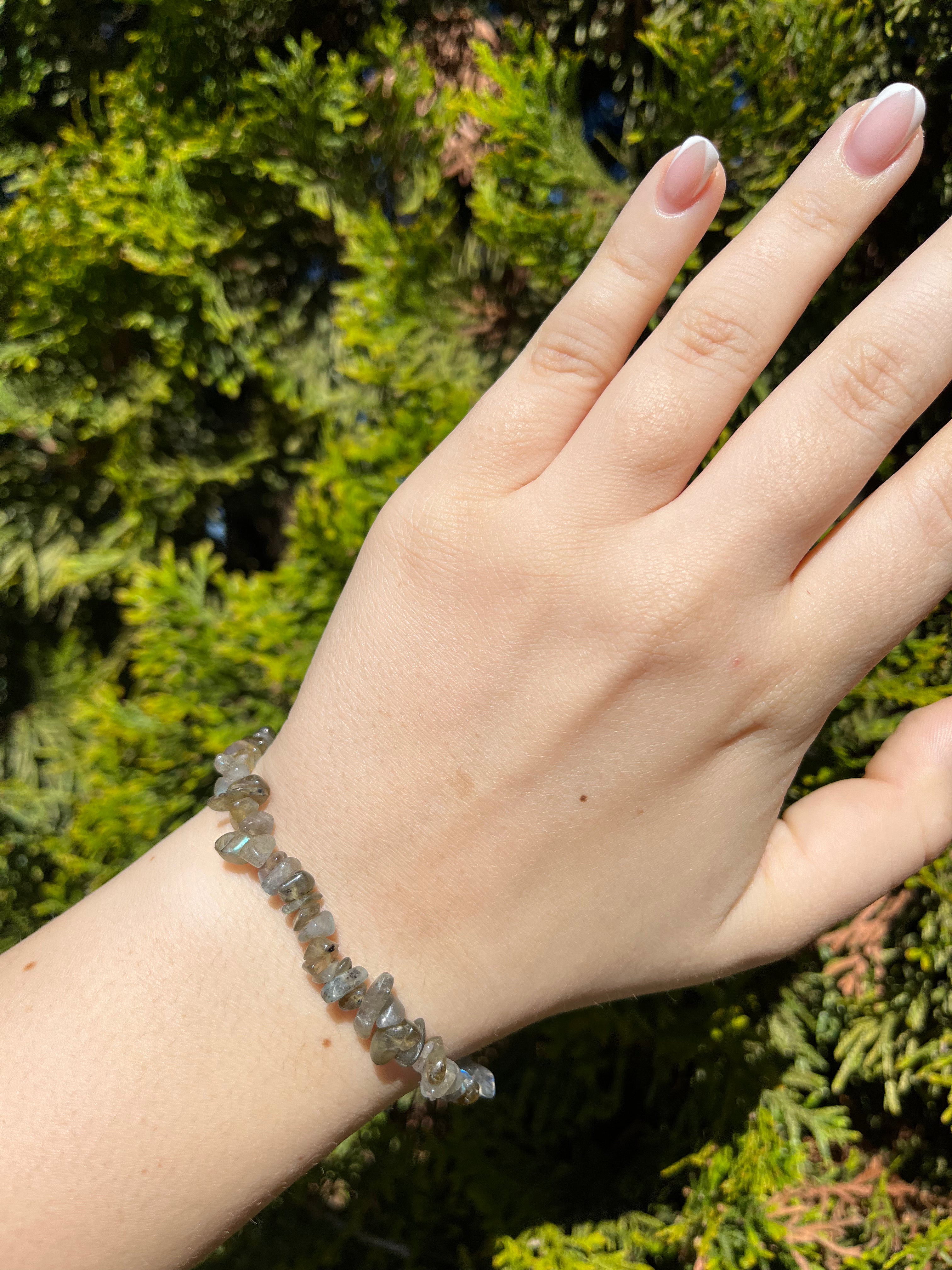 Armband aus Labradorit-Chipstone-Perlen  - 1 Stück - crystal paradise