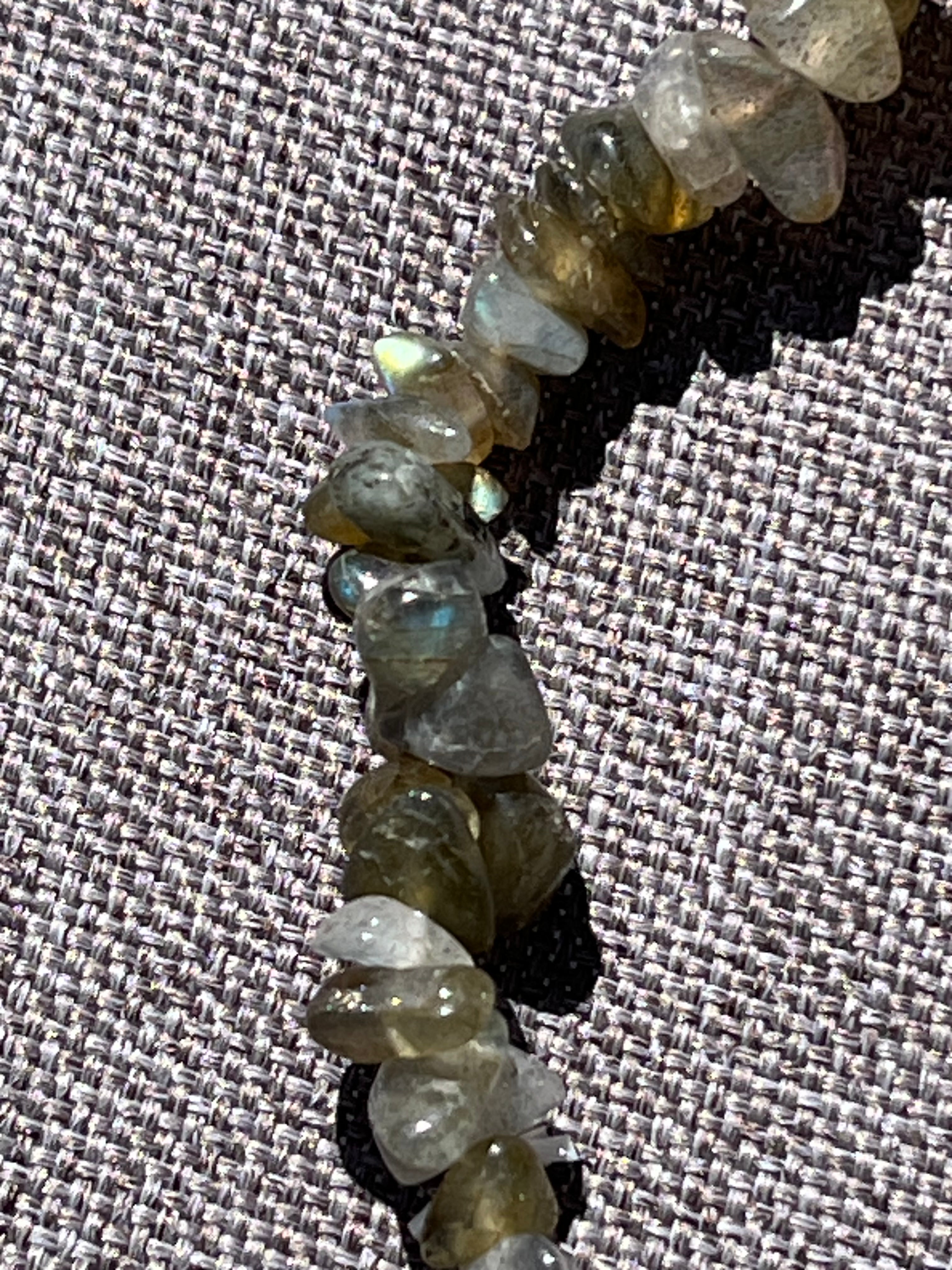 Armband aus Labradorit-Chipstone-Perlen  - 10 Stück - crystal paradise