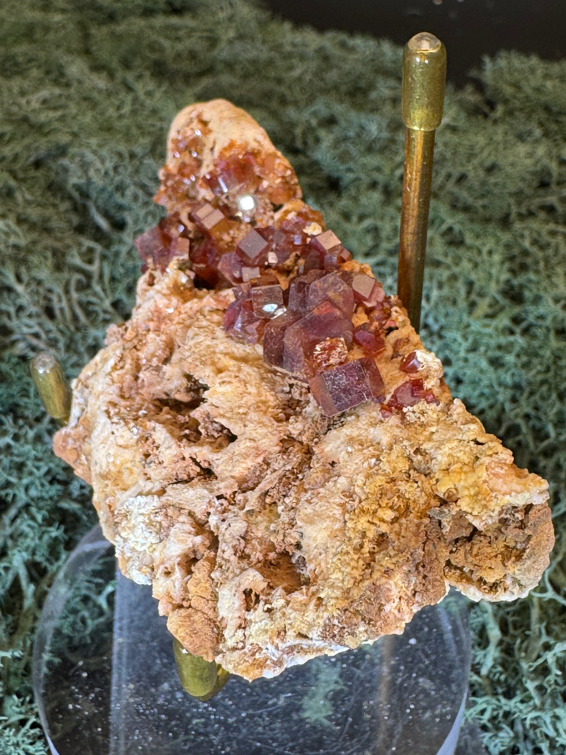 Vanadinit aus Mibladen, Marokko (116g) - Stufe - sehr schönes Kristallsystem - crystal paradise