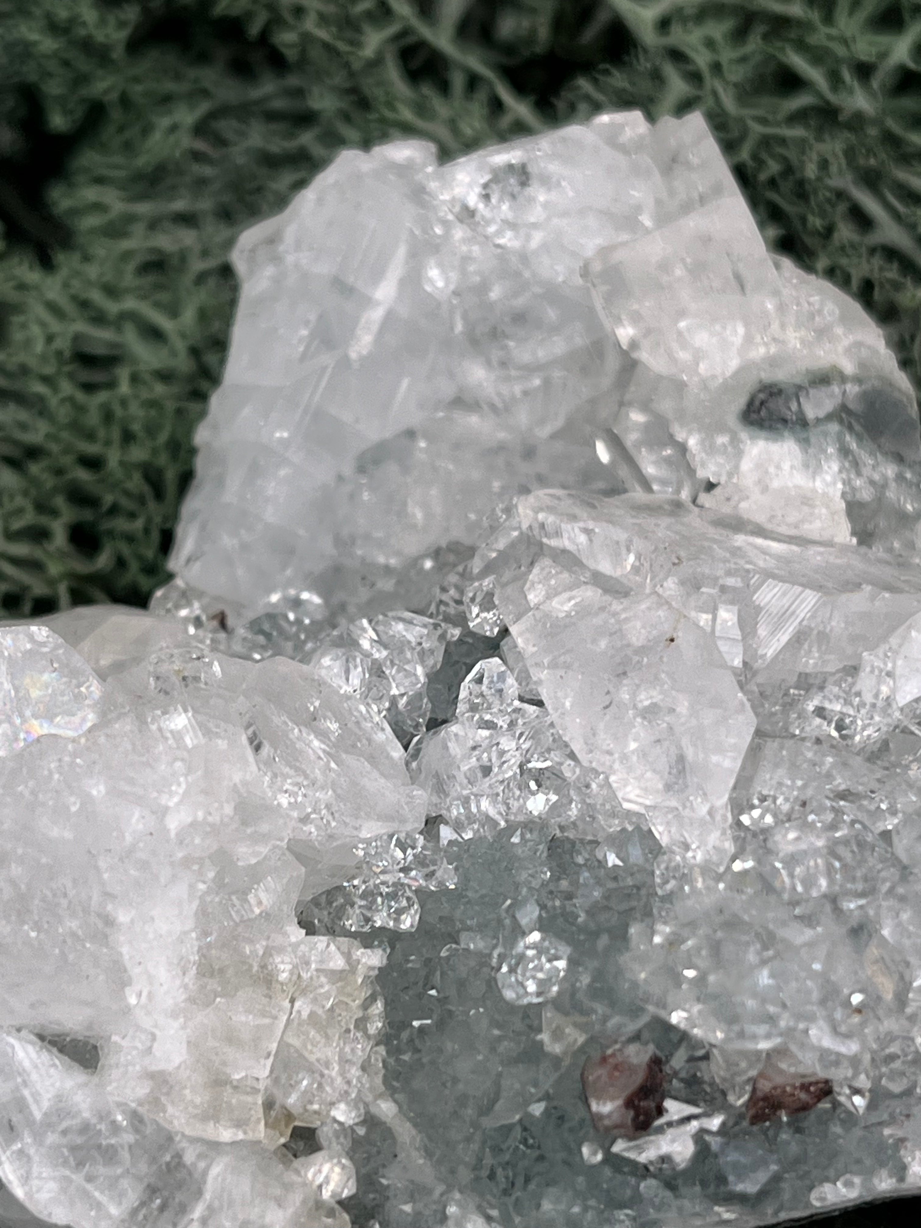 Apophyllit Handstufe aus Indien (121g) - schöne grosse Kristalle - crystal paradise