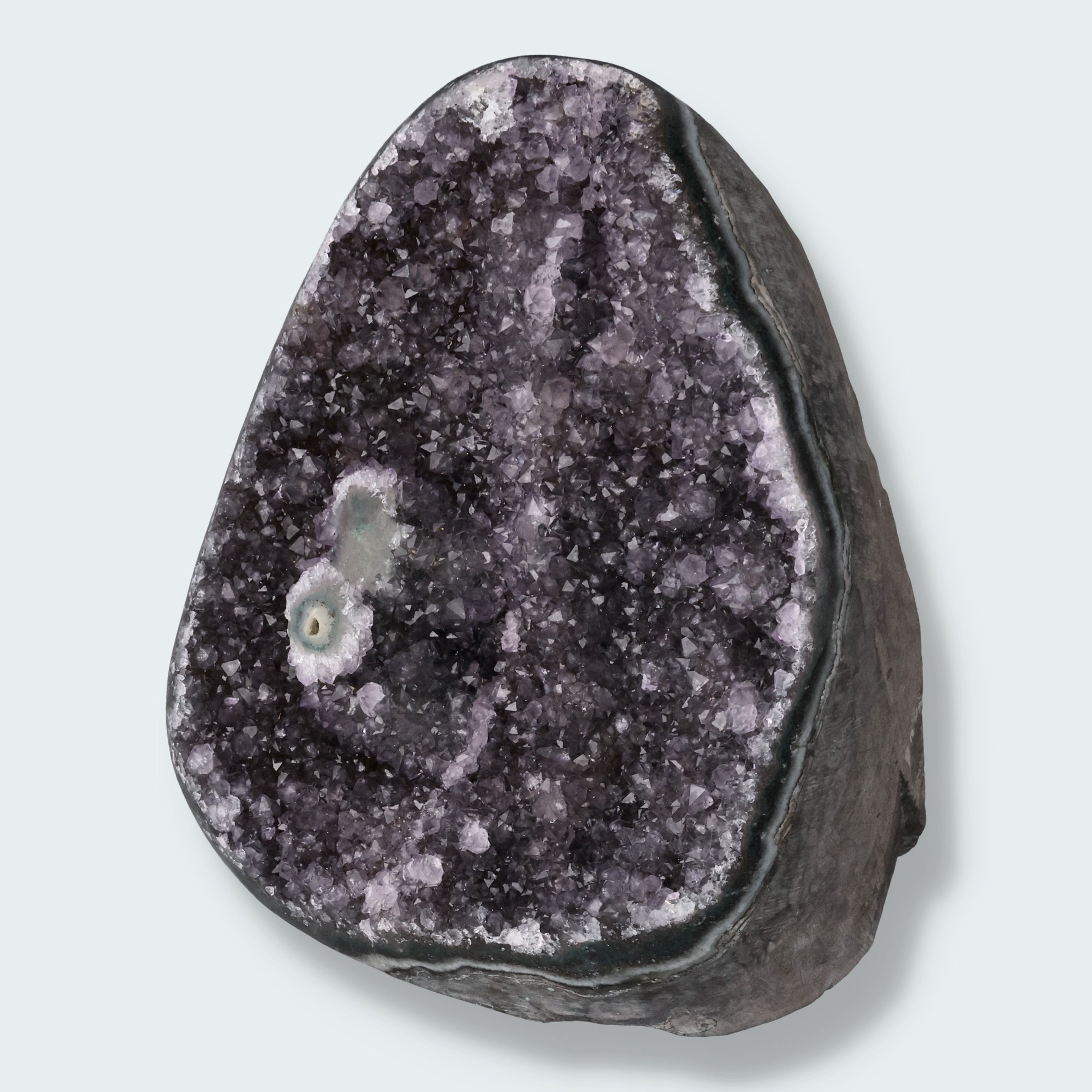 Achatisierte Amethyst Druse aus Uruguay (1010g) – Ansicht 2