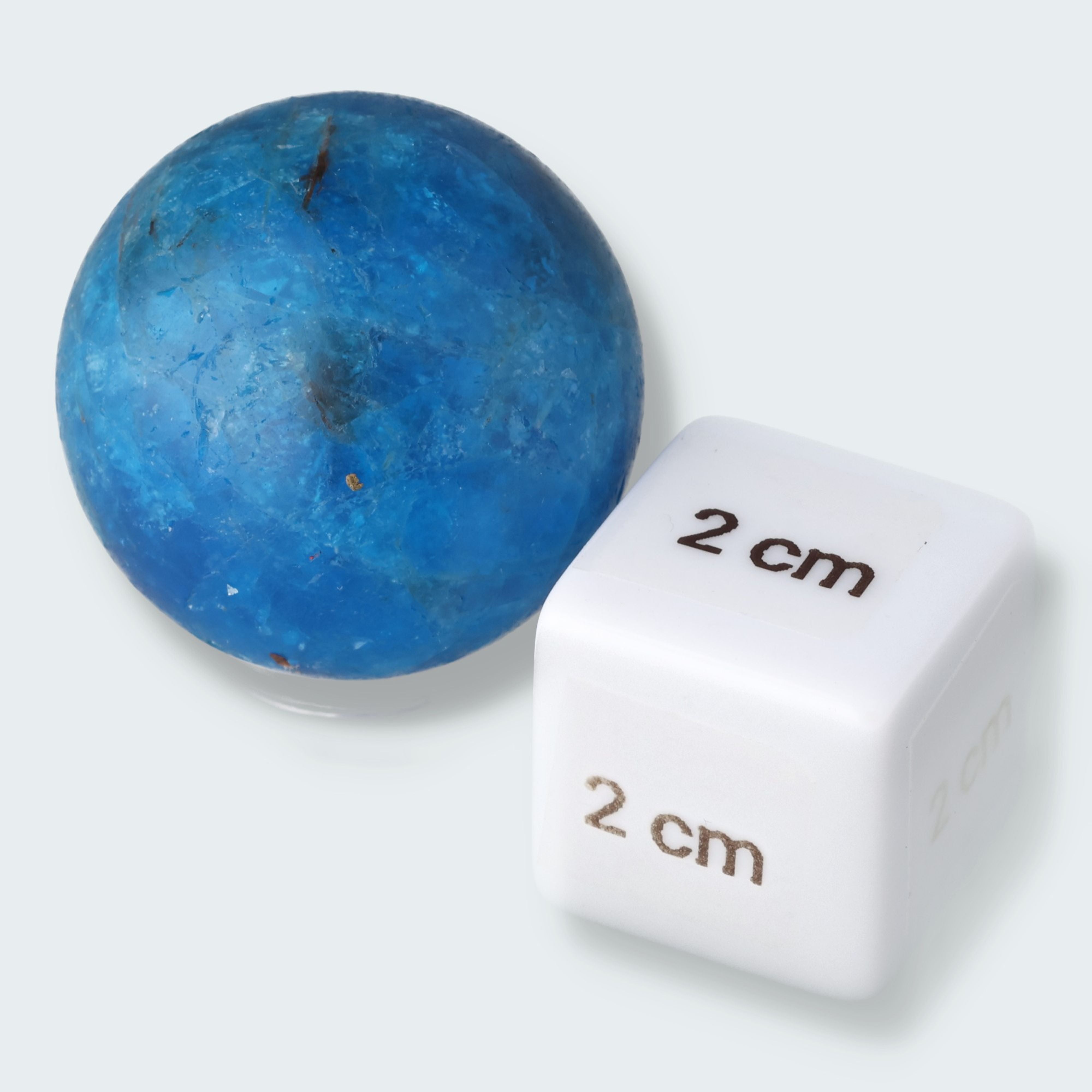 blaue mini Apatit Kugel (ca. 2,5 cm) – Ansicht 2