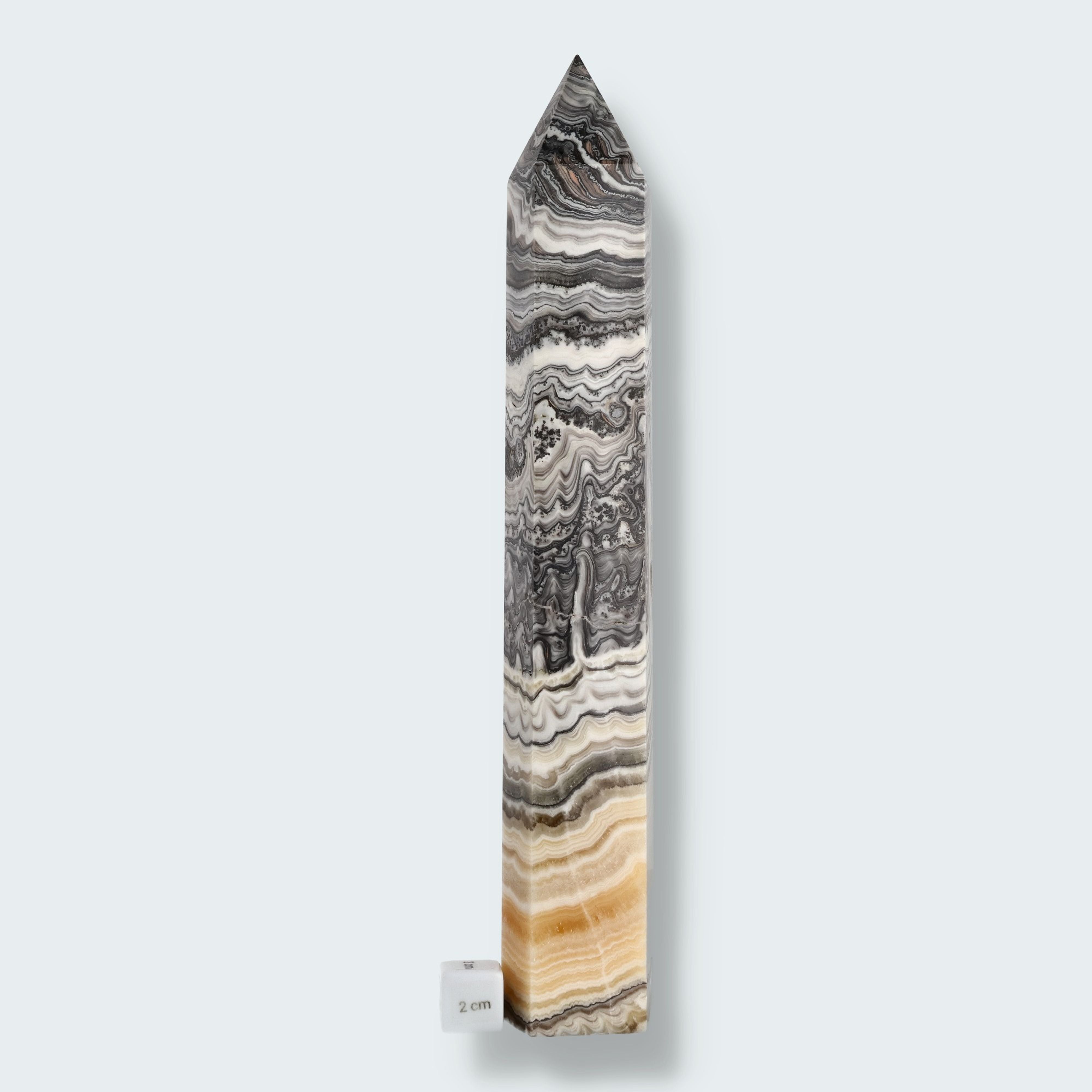 Gestreifter gelber Calcit Obelisk aus Brasilien – Ansicht 4