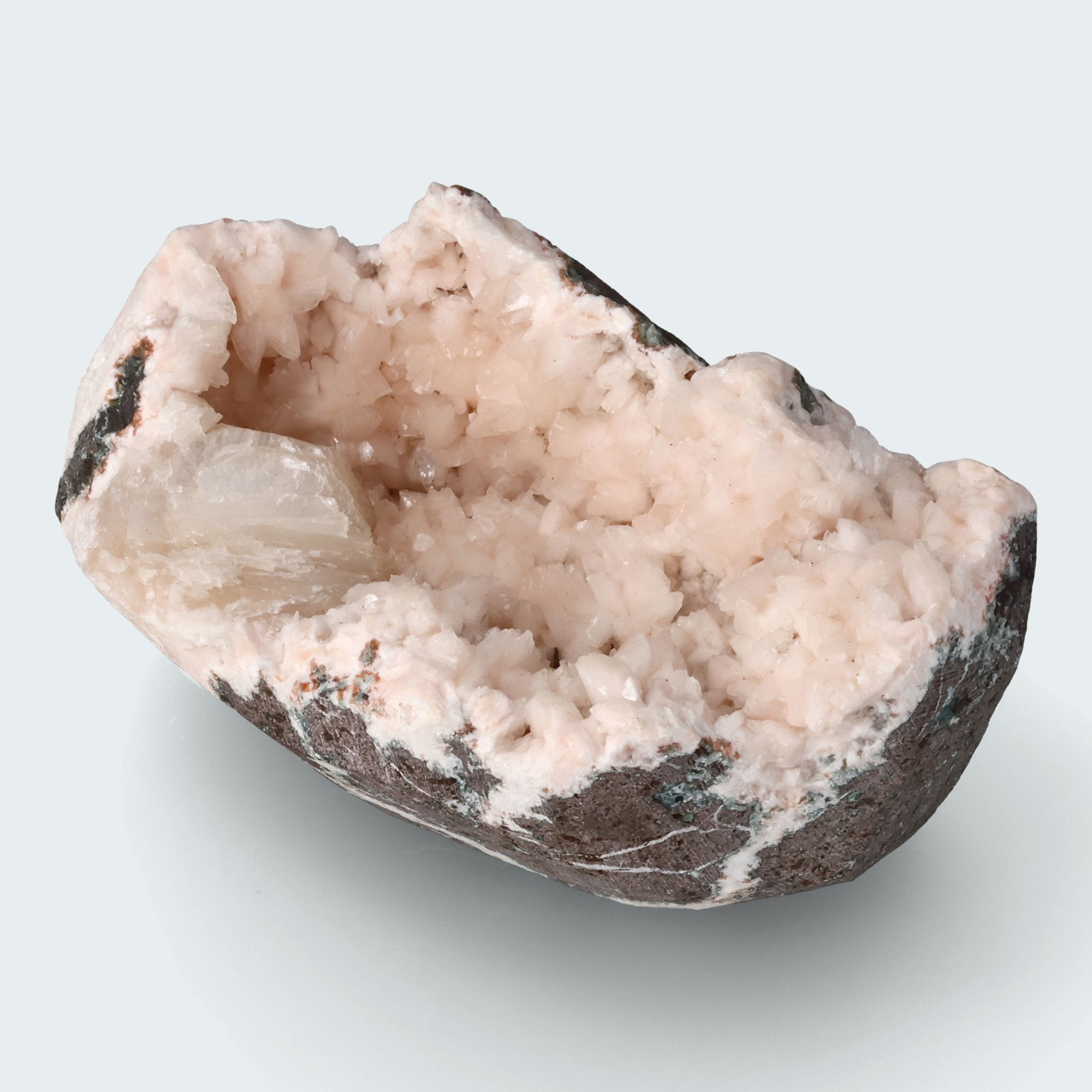 Heulandit Euzeolit Geode mit Stilbit aus Indien (218g) – Ansicht 2
