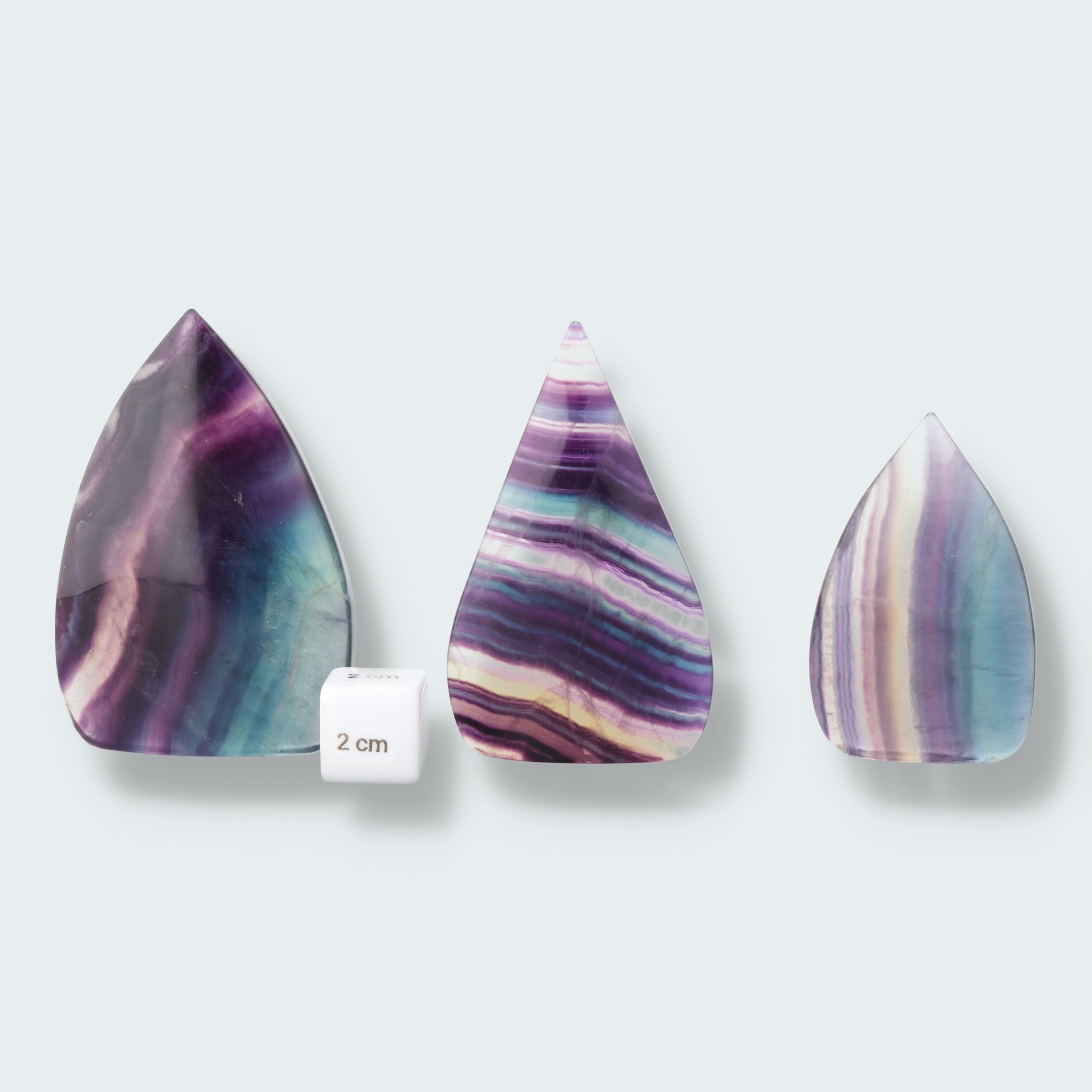 Regenbogen Fluorit Ornament – Ansicht 2