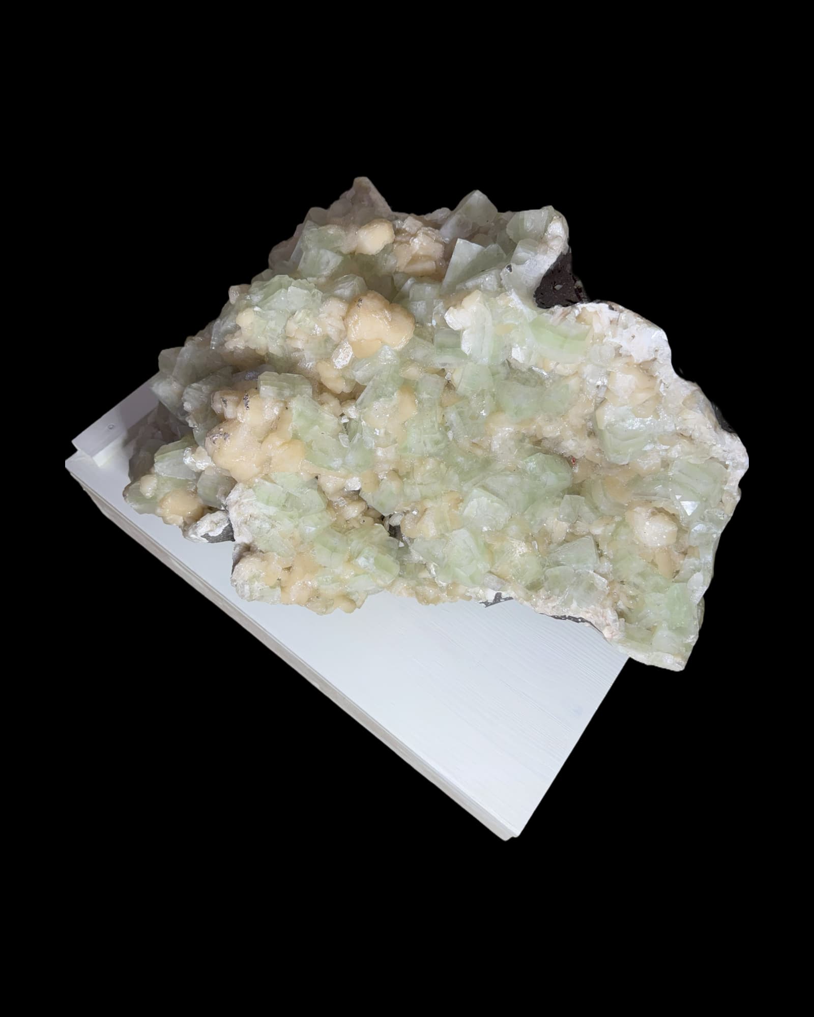 Grüner Apophyllit mit Stilbit XXL Cluster fine minerals