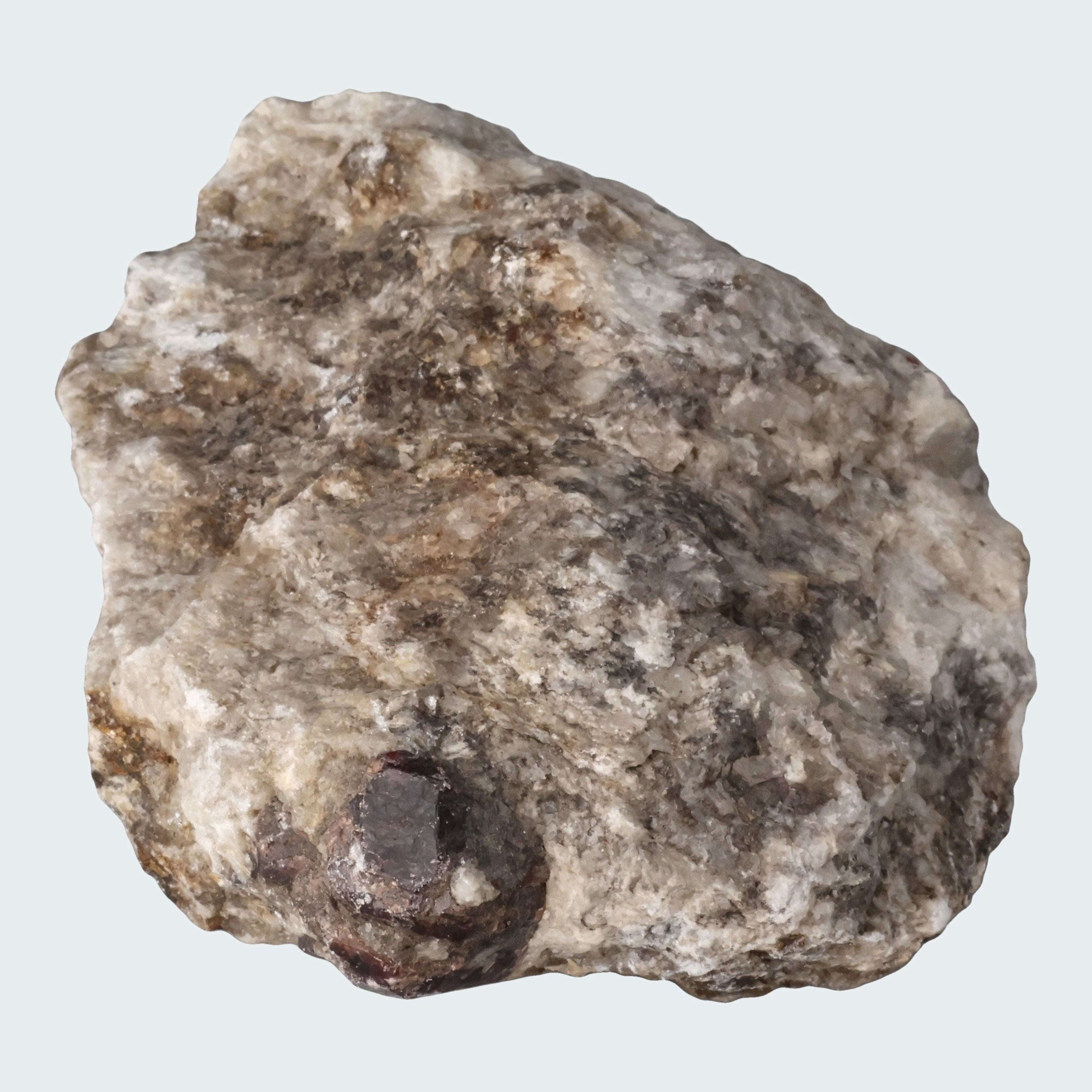 Almandin Granat in Muttergestein aus Brasilien (753g)