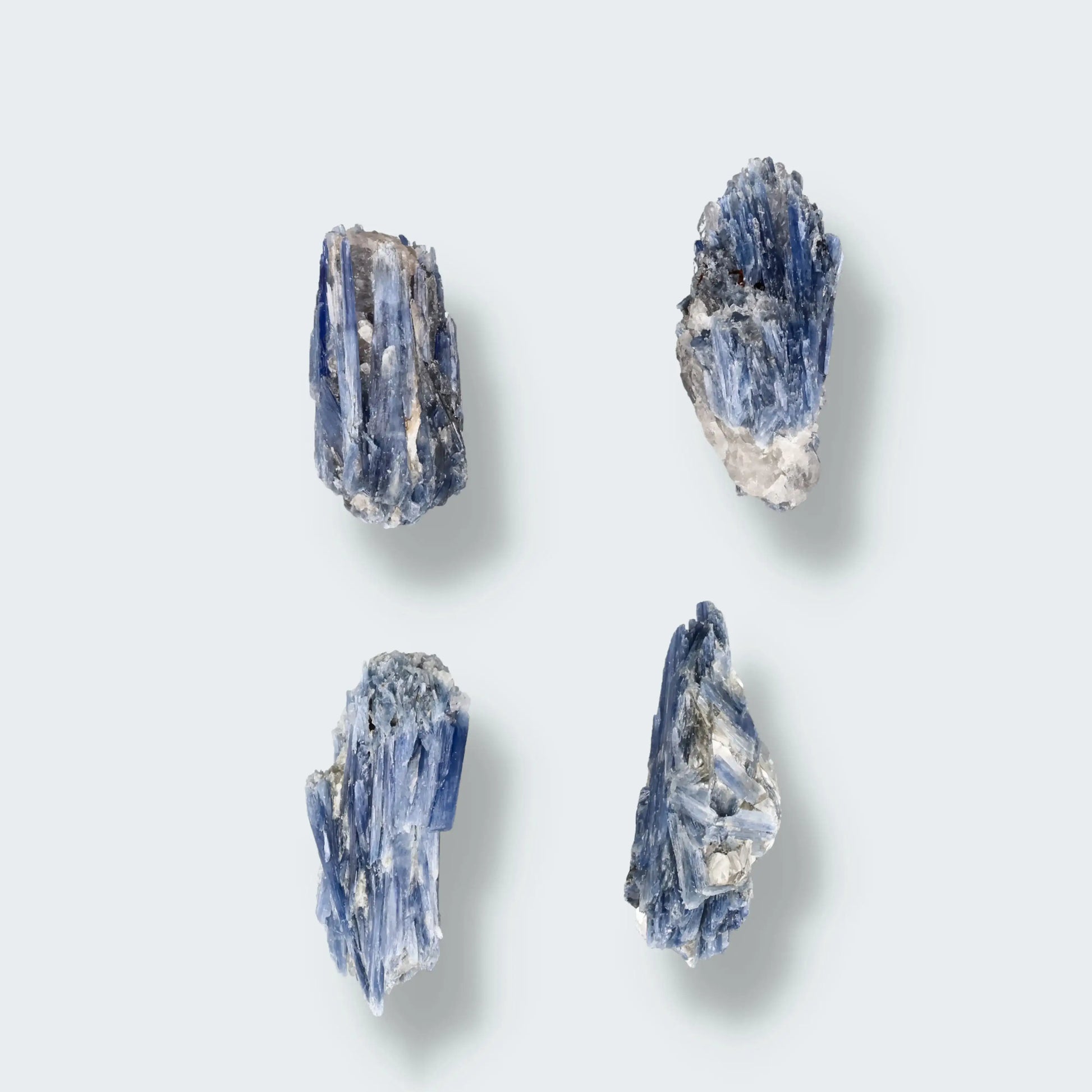 Blauer Kyanit (Disthen) aus Brasilien