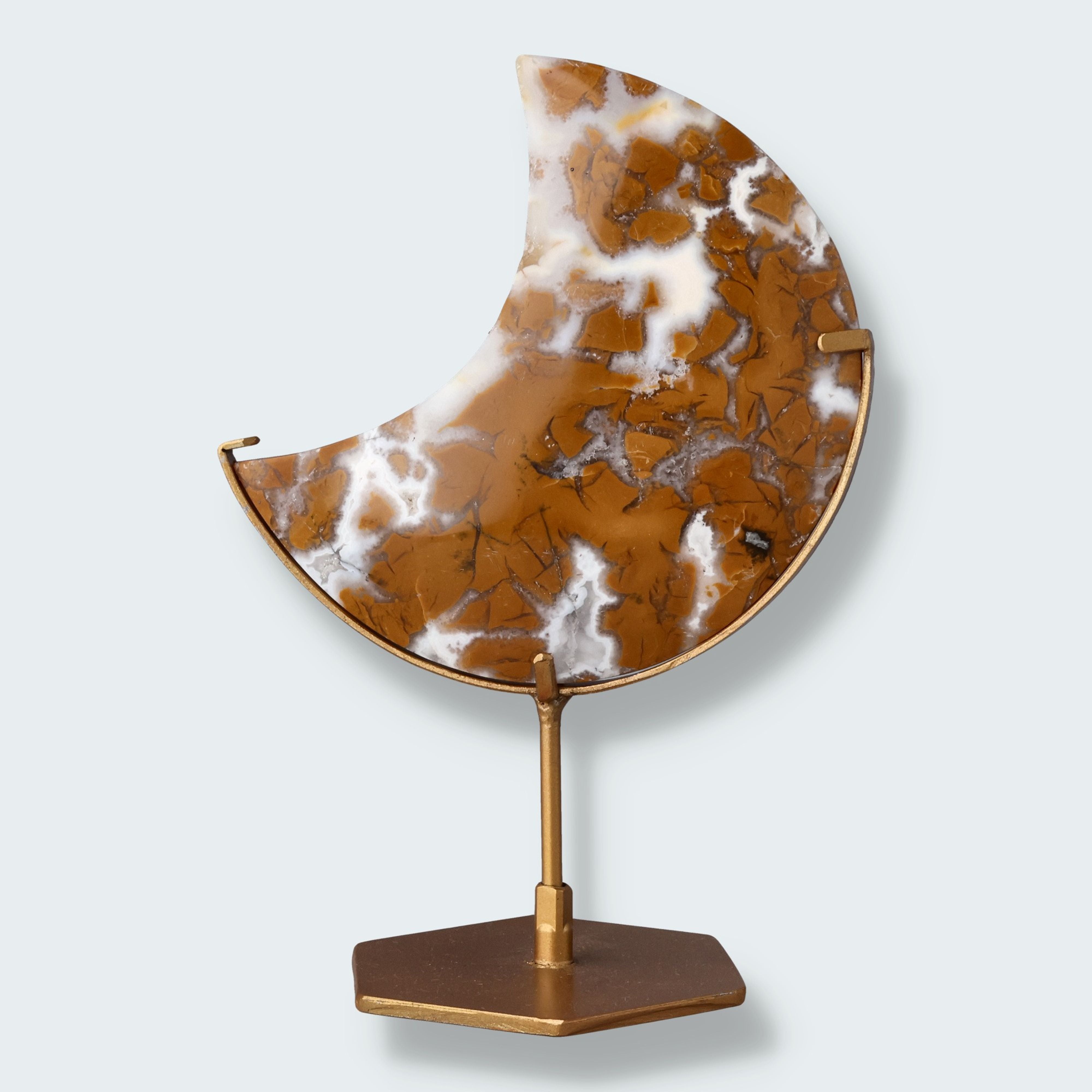 Mond auf goldenem Ständer aus Maligano Jaspis