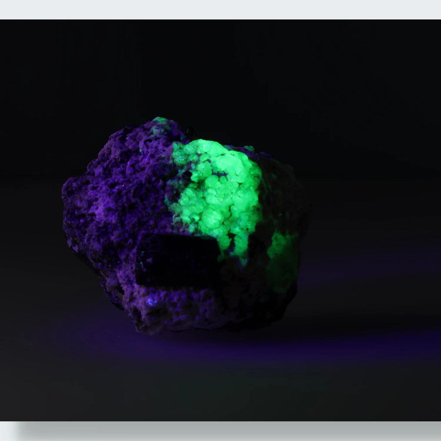 Hyalith  (UV Reaktiv) und Schörl Turmalin aus Namibia (164g)