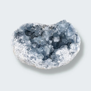 Celestin Geode in Herzform aus Madagaskar (2620g)