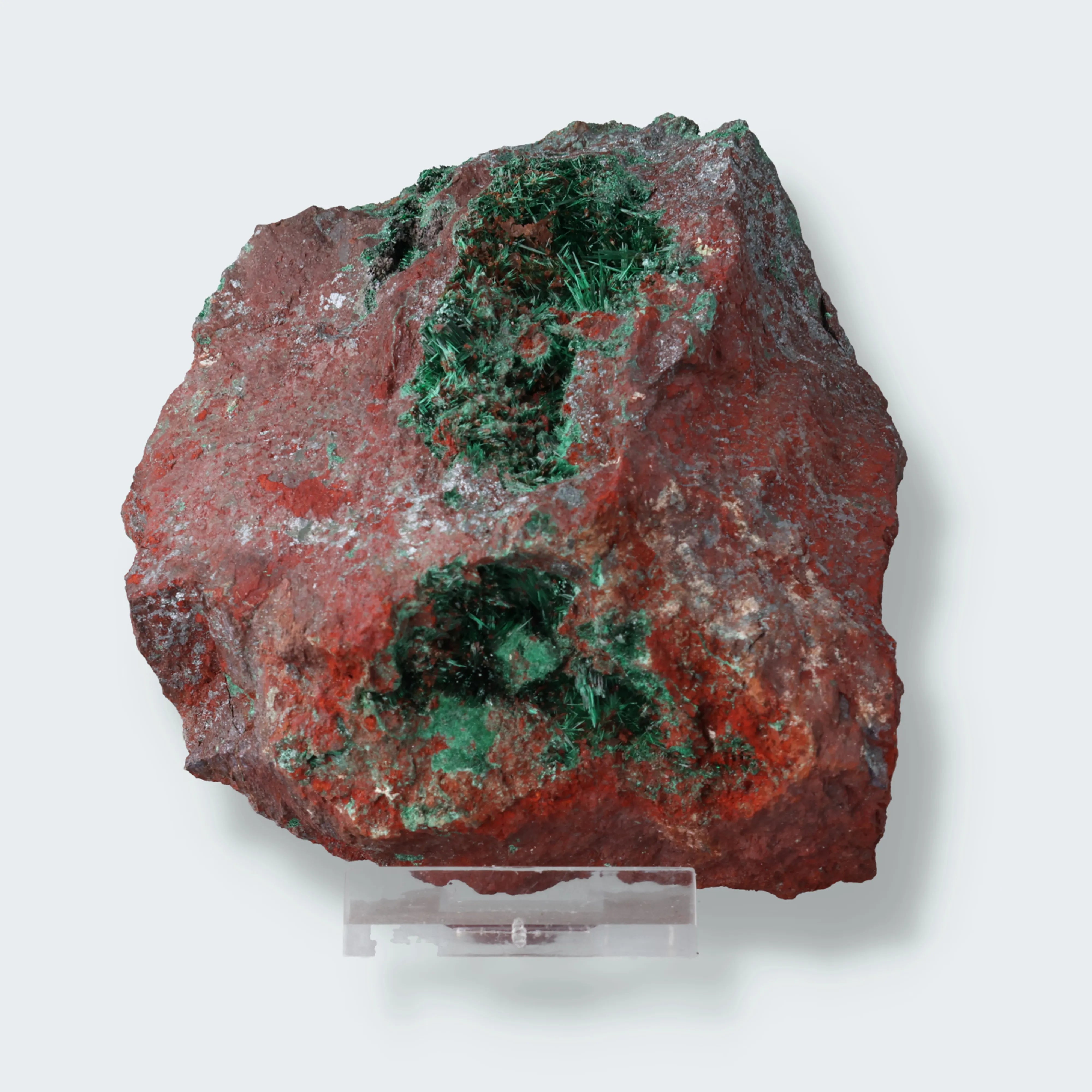 Brochantit Marokko – smaragdgrüner Mineralstein, 735g, natürliche Kristallstufe mit lebhafter Textur
