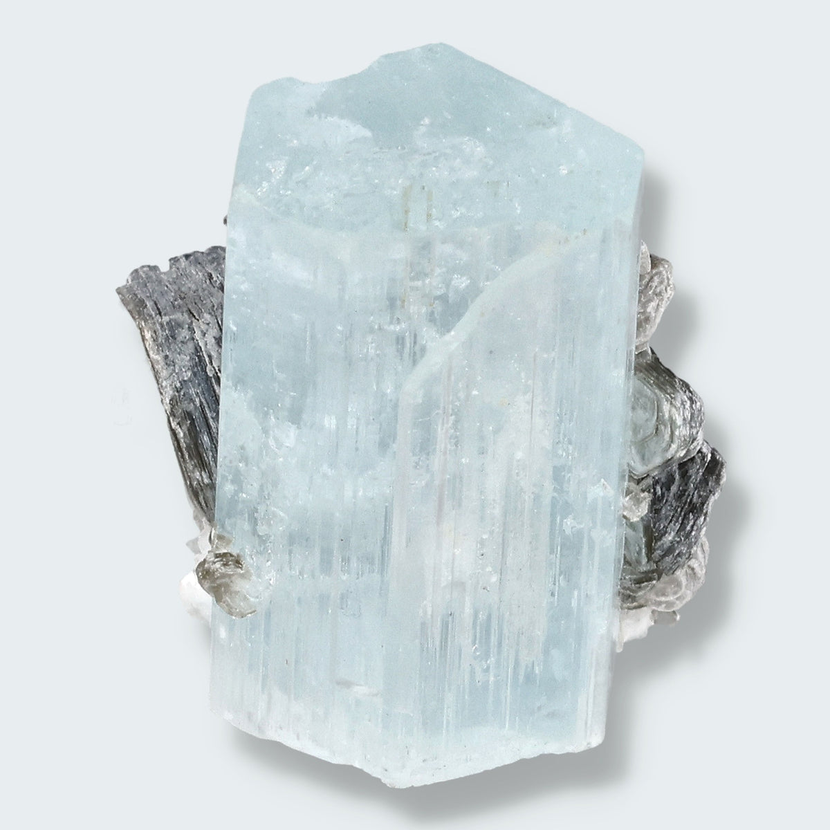 Aquamarin aus Pakistan, Stufe 2,5 × 2,0 × 2,5 cm