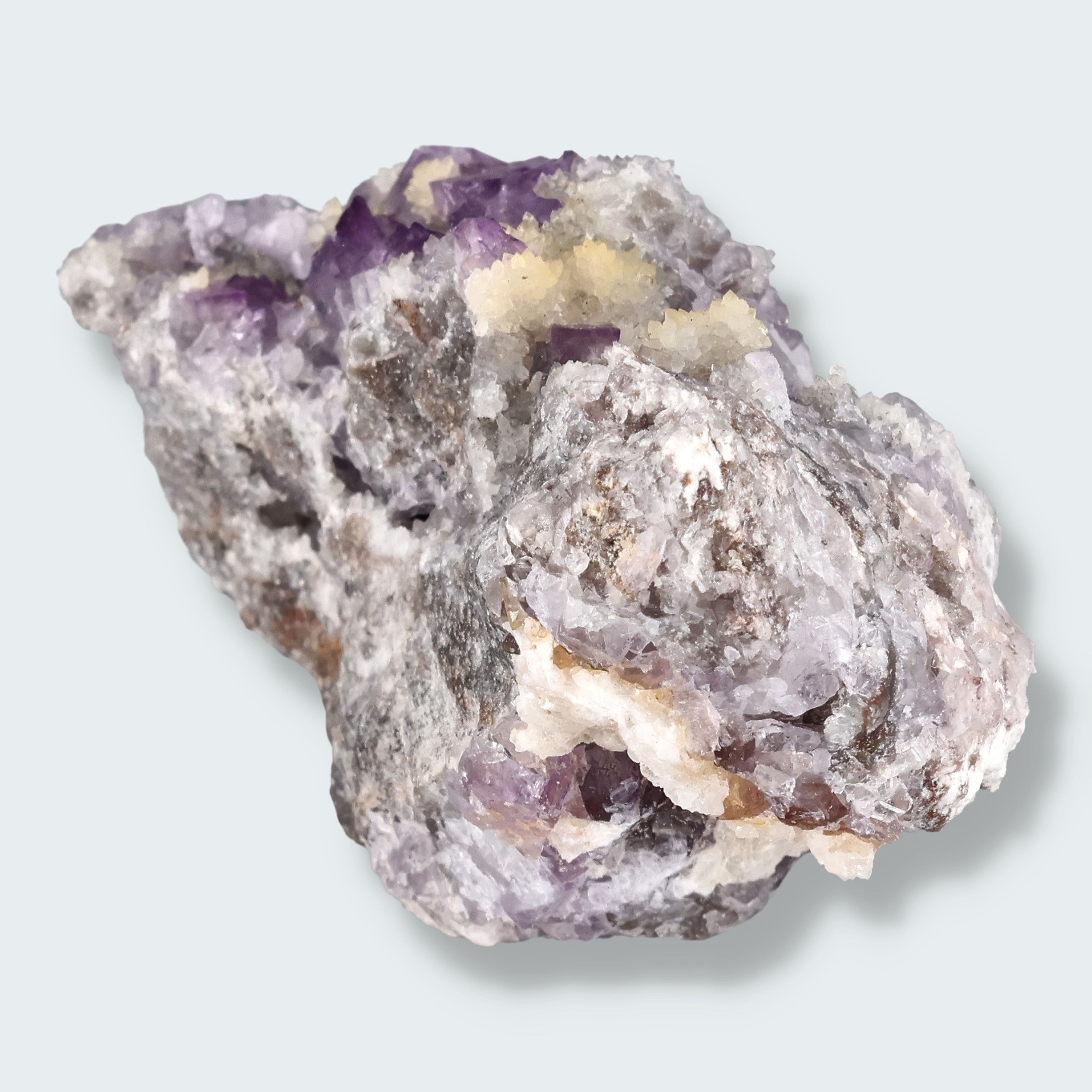 Violetter Fluorit aus Mexiko mit weissen und gelben Quarz Anlagerungen (110g) – Ansicht 3